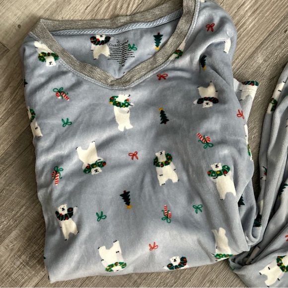 Cuddl Duds size MEDIUM women fleece pajama set. Polar bear Christmas - Picture 2 of 8
